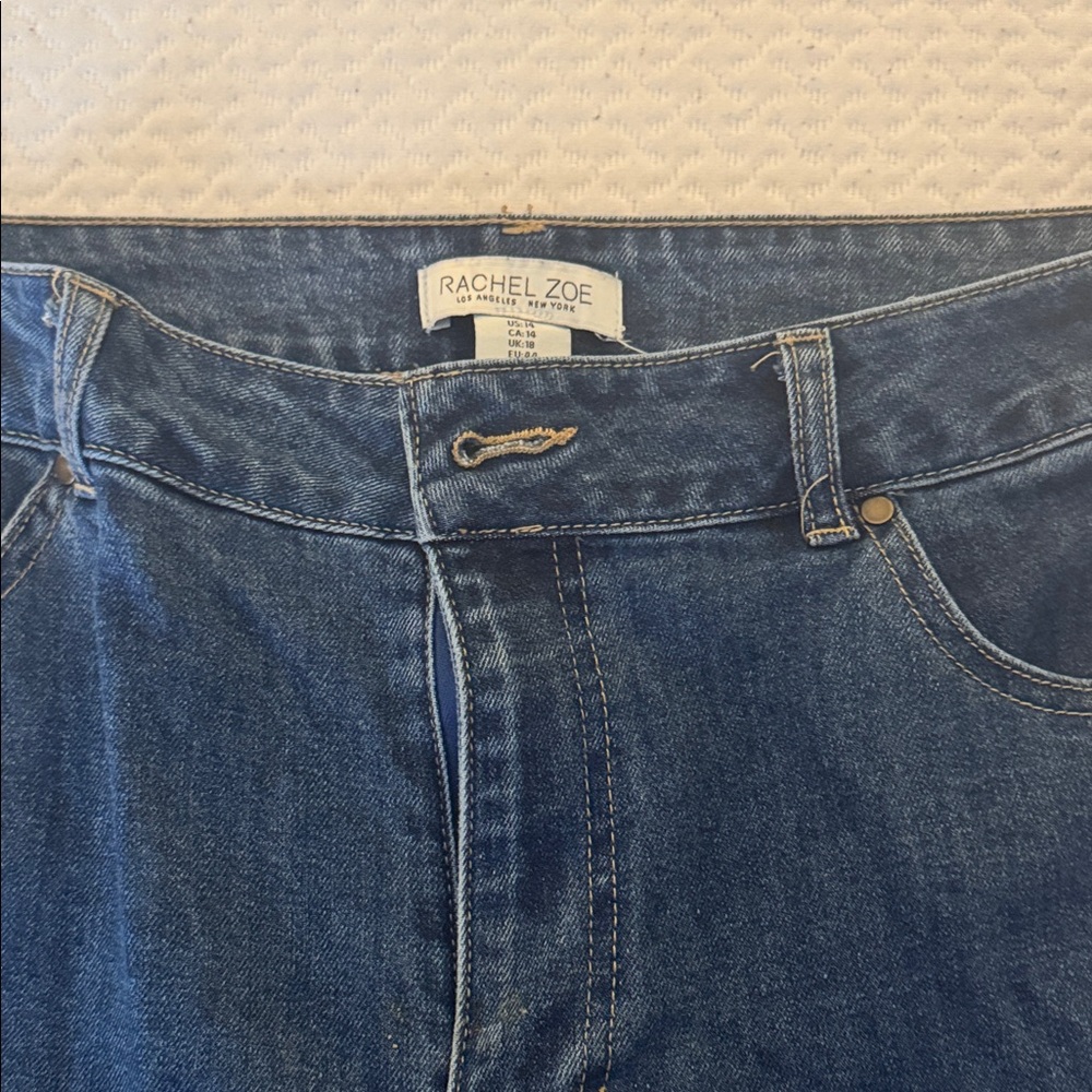 Rachel Zoe Women’s  Relaxed Fit Jeans in Deep Blue - Picture 2 of 4